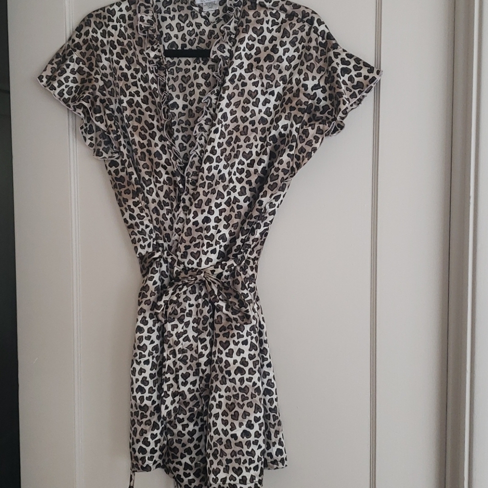 NWOT cheetah print robe